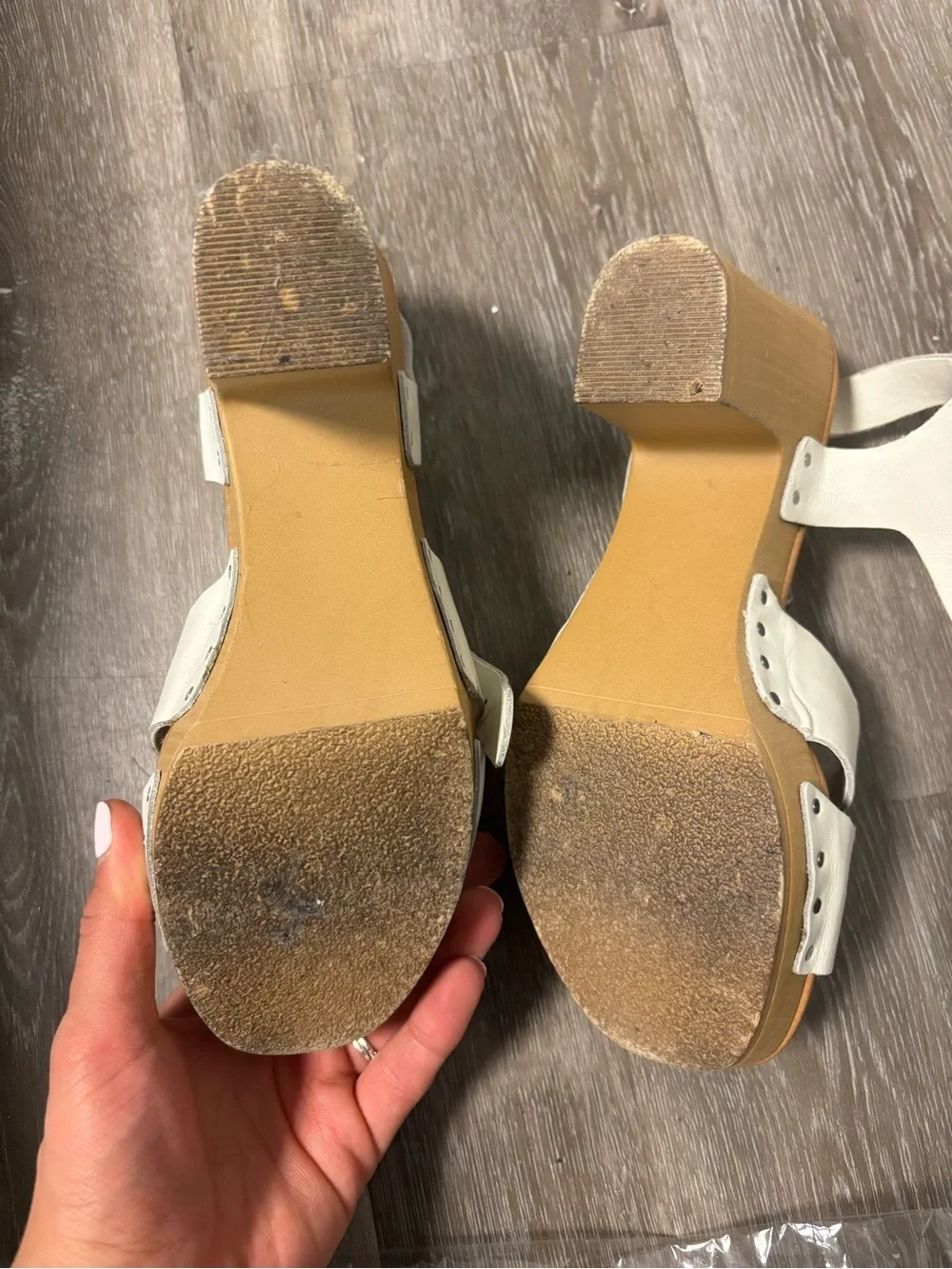 Treasure & Bond | Harmony Women’s White Leather Platform Sandals Wood Heels 6